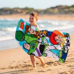 Disney Játékháború Crew fürdőlepedő, strand törölköző 70x140cm (Fast Dry)